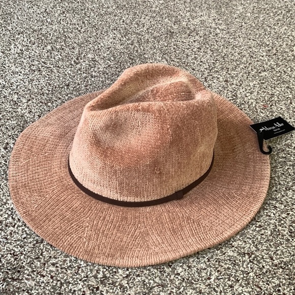 Marcus Adler camel hat main image 6